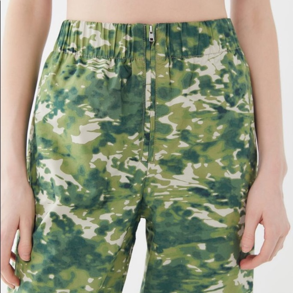 UO army pant